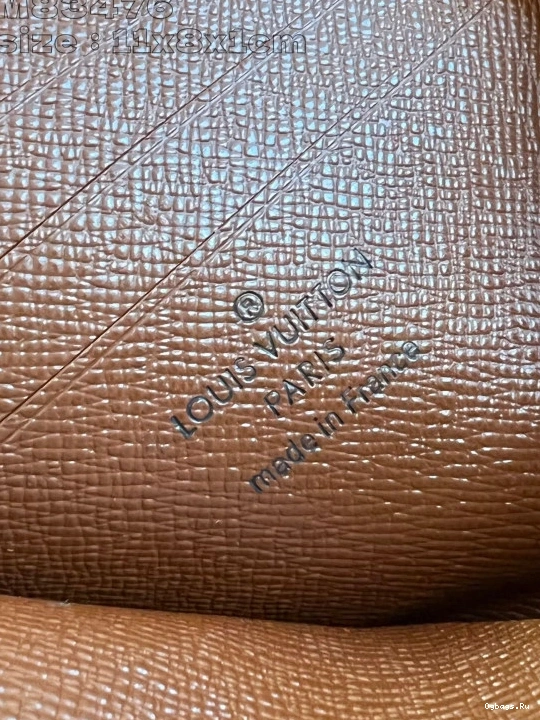 Louis Vuitton Wallet-11*8.5*1.5CM Noa Compact 0510